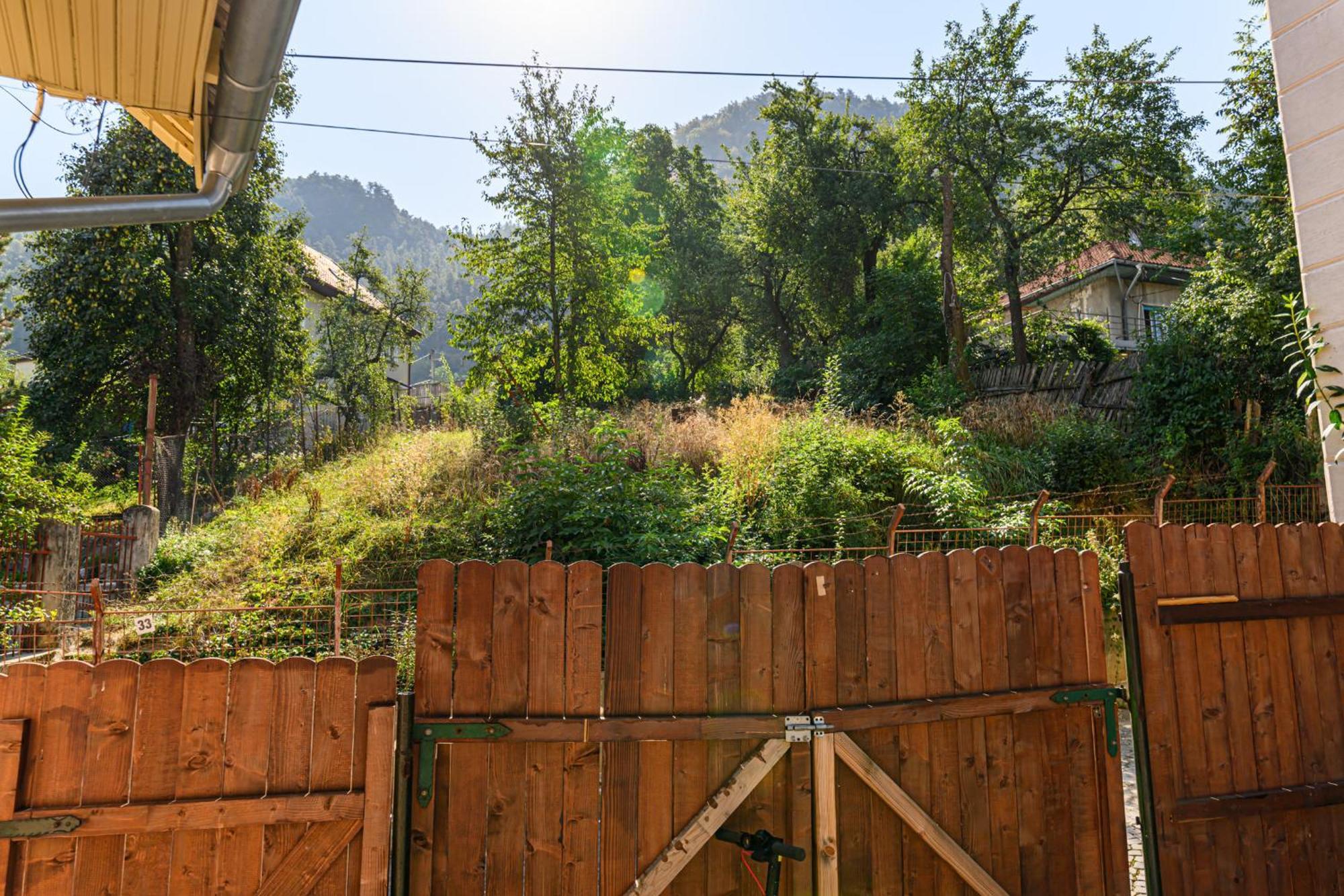 Lagom - Hot Tub Hideout Брашов Экстерьер фото